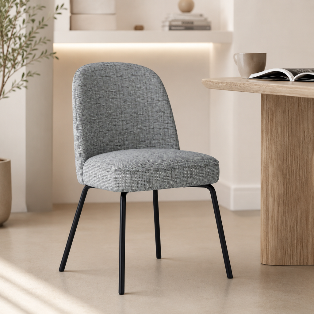 Silla de comedor tapizada, pata metálica