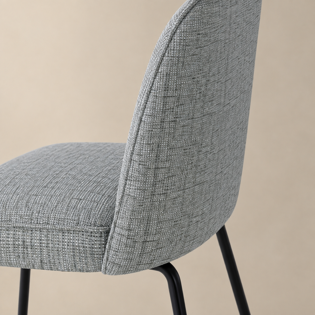Silla de comedor tapizada, pata metálica
