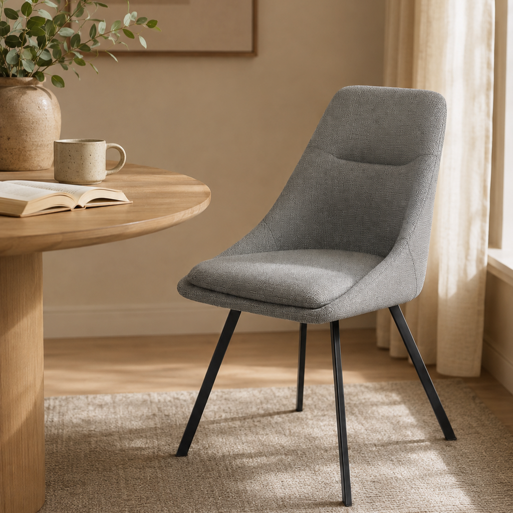 Silla de comedor tapizada, pata metálica