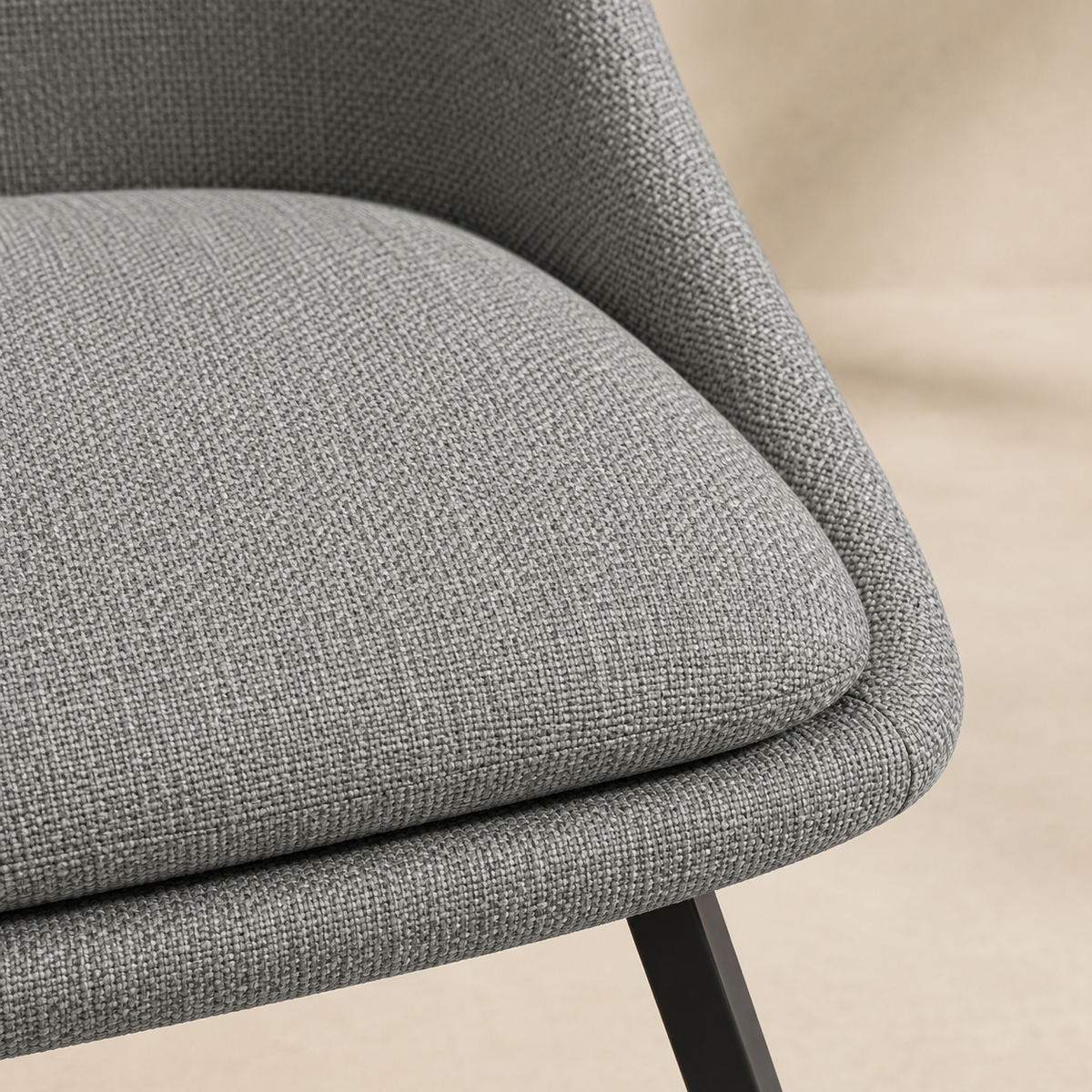 Silla de comedor tapizada, pata metálica
