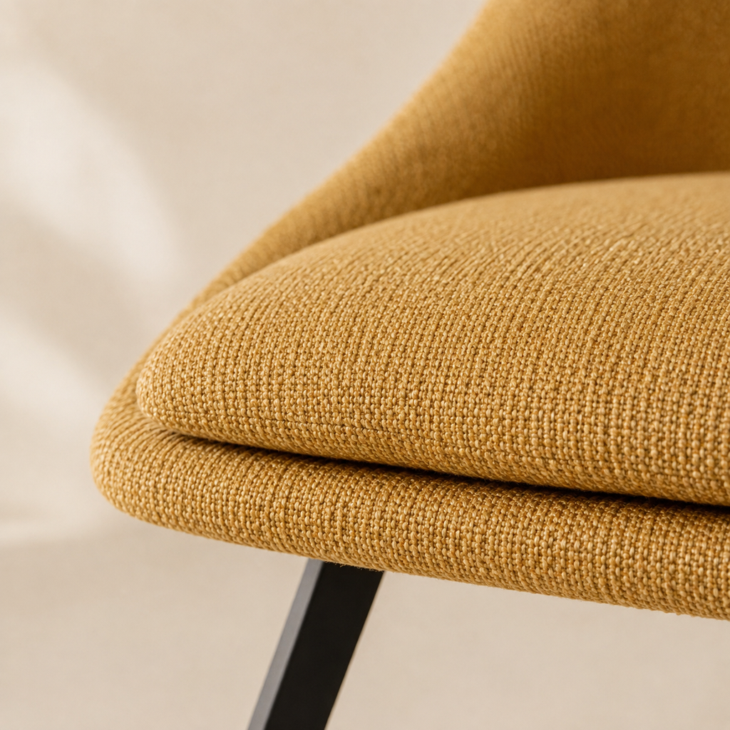 Silla de comedor tapizada, pata metálica