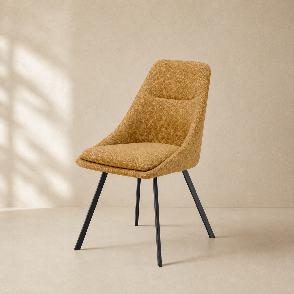 Silla de comedor tapizada, pata metálica