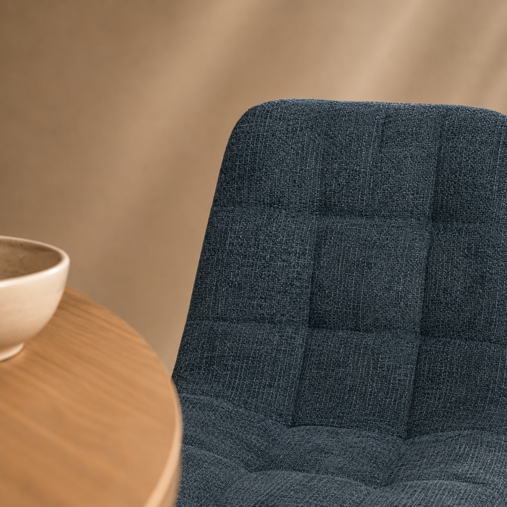 Silla de comedor tapizada, pata metálica