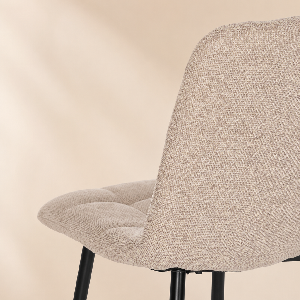 Silla de comedor tapizada, pata metálica
