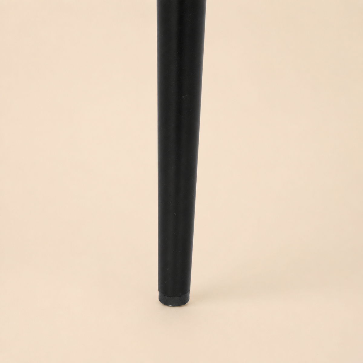 Silla de comedor tapizada, pata metálica