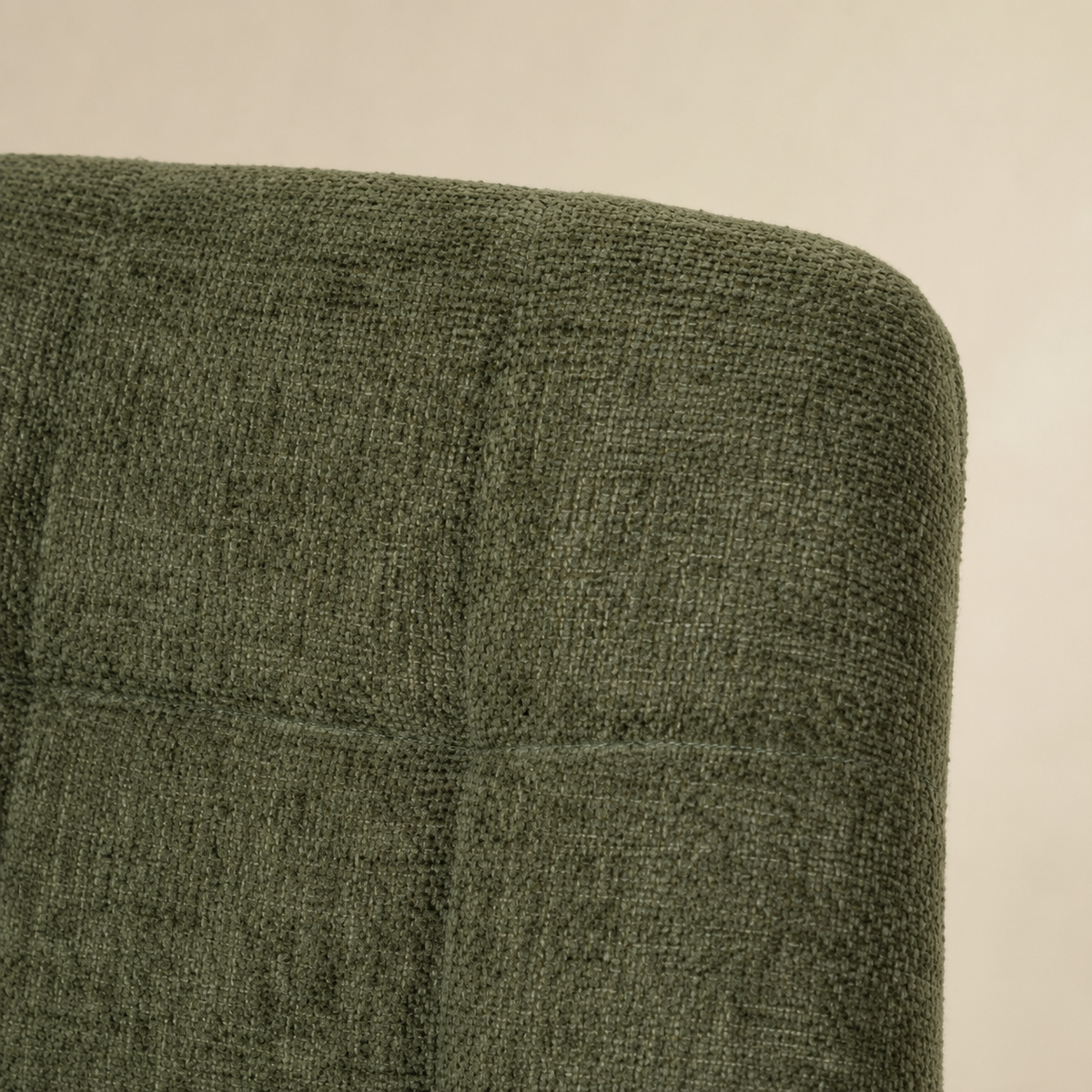 Silla de comedor tapizada, pata metálica
