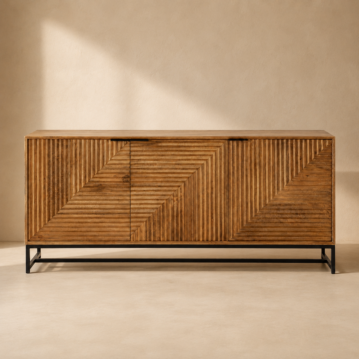 Aparador Sirén, 3 puertas, madera, 170 × 79 cm