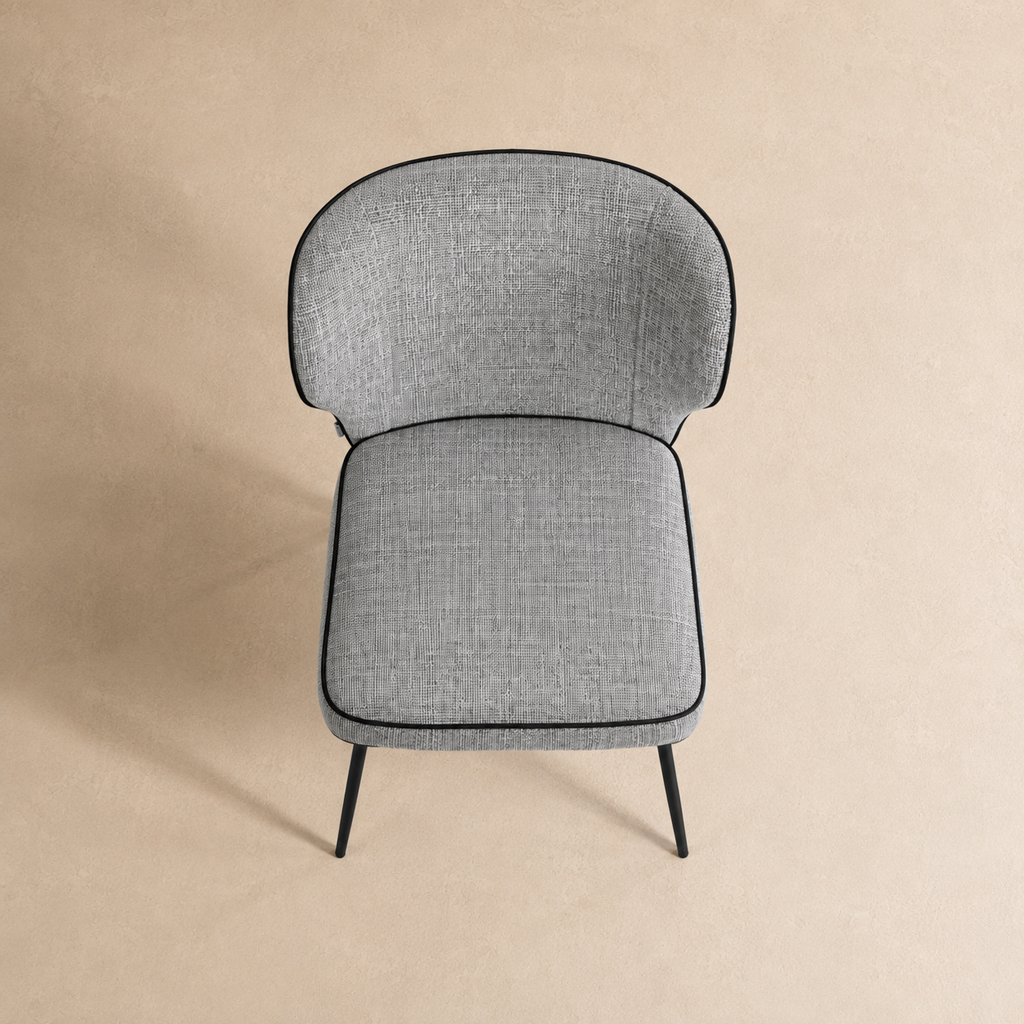 Silla de comedor tapizada, pata metálica