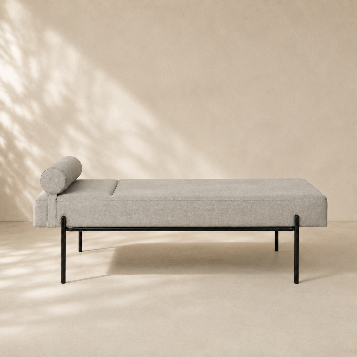 Banqueta tapizada, patas negras, 140 cm