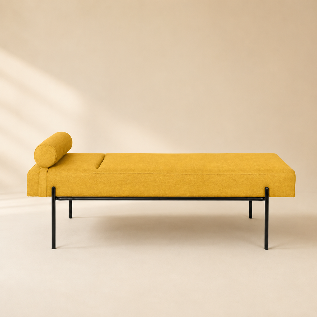 Banqueta tapizada, patas negras, 140 cm