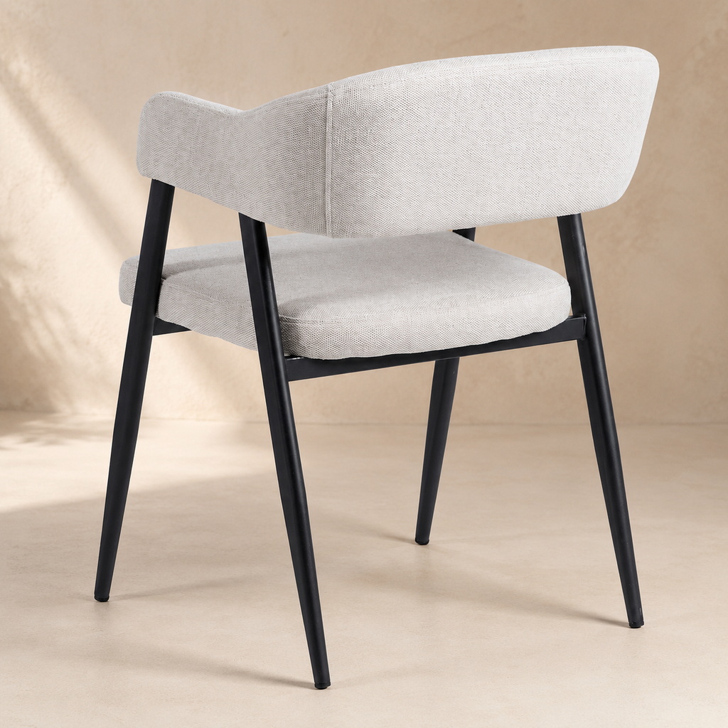 Silla de comedor tapizada, pata metálica