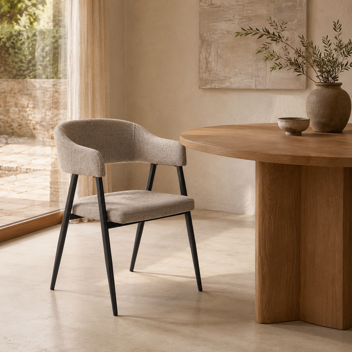 Silla de comedor tapizada, pata metálica