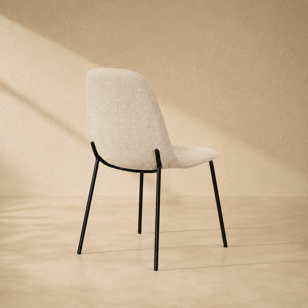 Silla de comedor tapizada, pata metálica