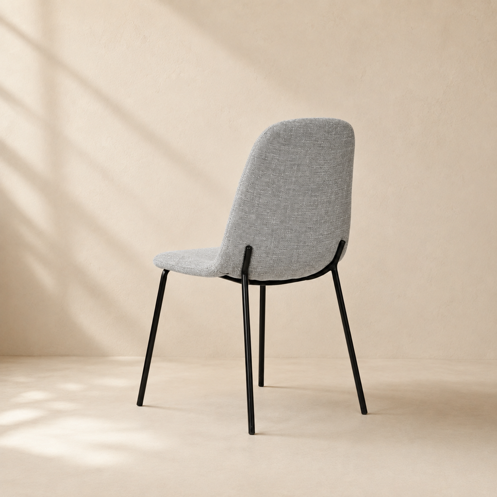 Silla de comedor tapizada, pata metálica
