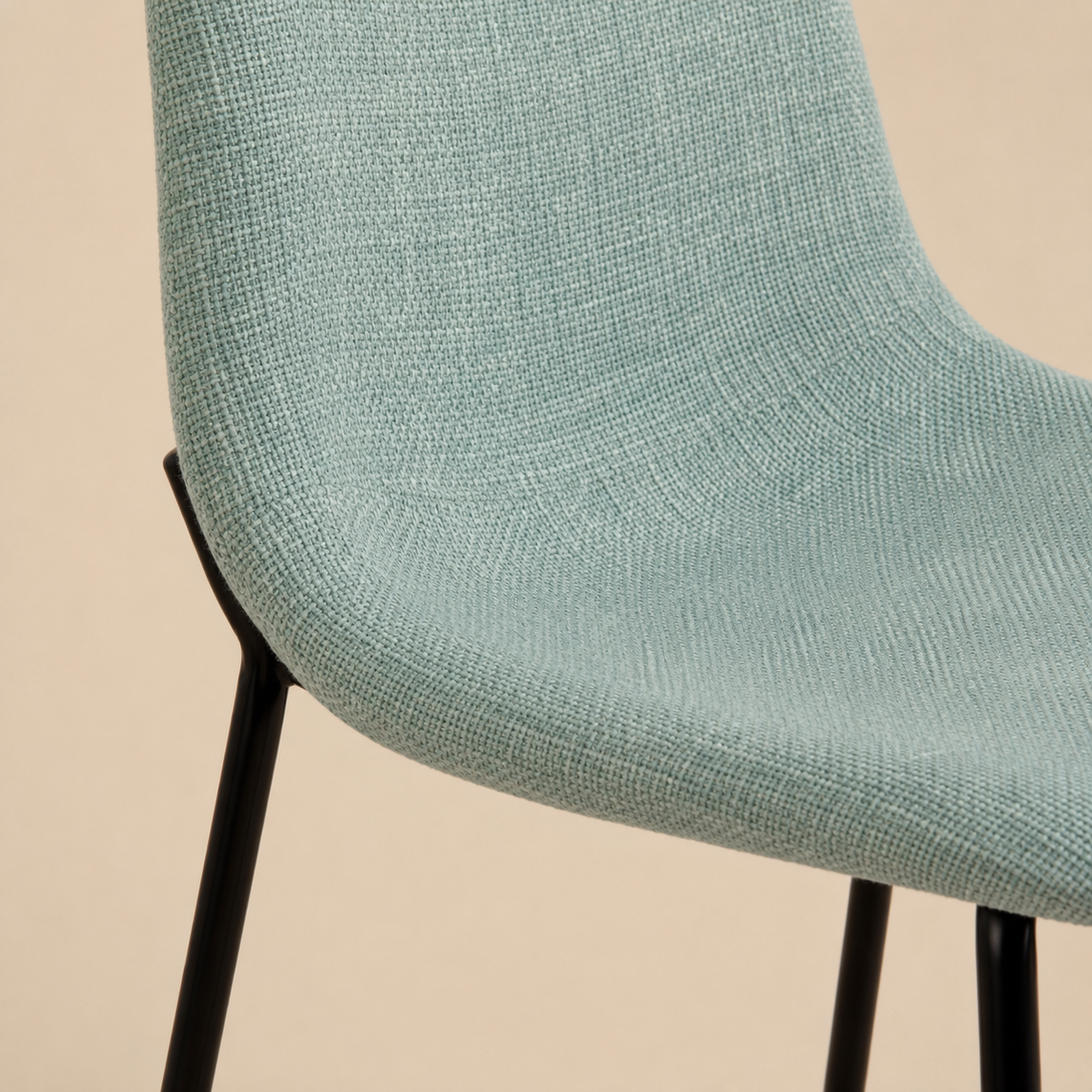 Silla de comedor tapizada, pata metálica