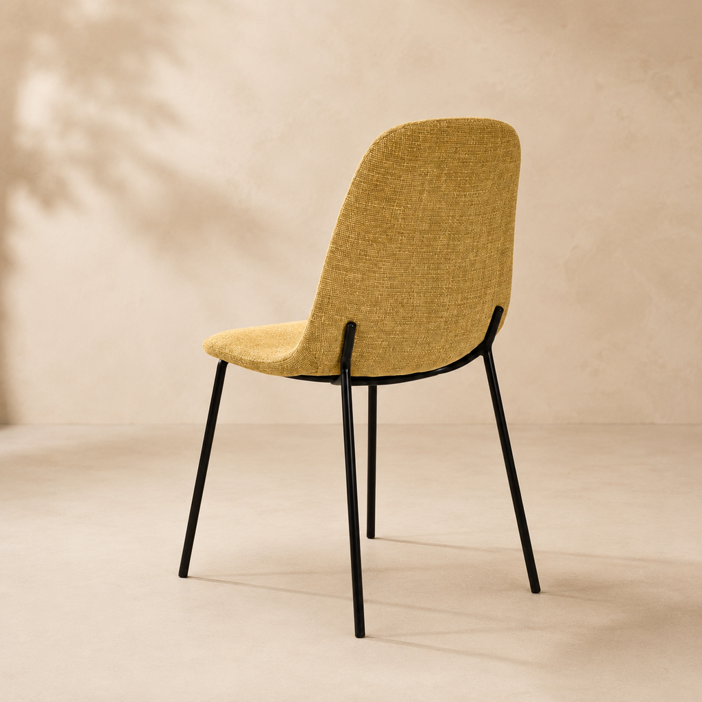 Silla de comedor tapizada, pata metálica