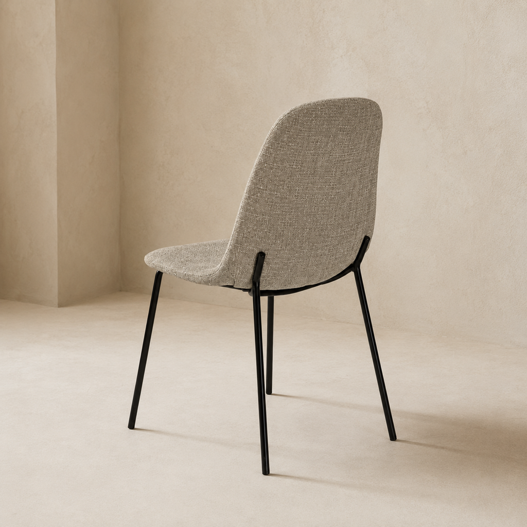 Silla de comedor tapizada, pata metálica