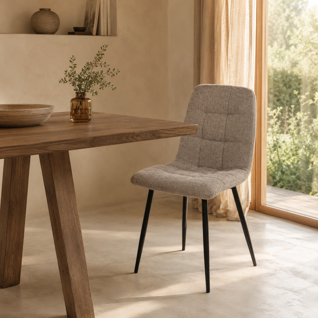 Silla de comedor tapizada, pata metálica