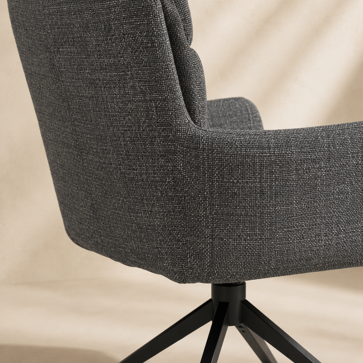 Silla de comedor tapizada, pata metálica