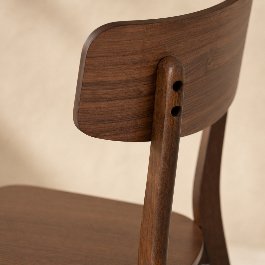 Silla de comedor de madera, acabado nogal