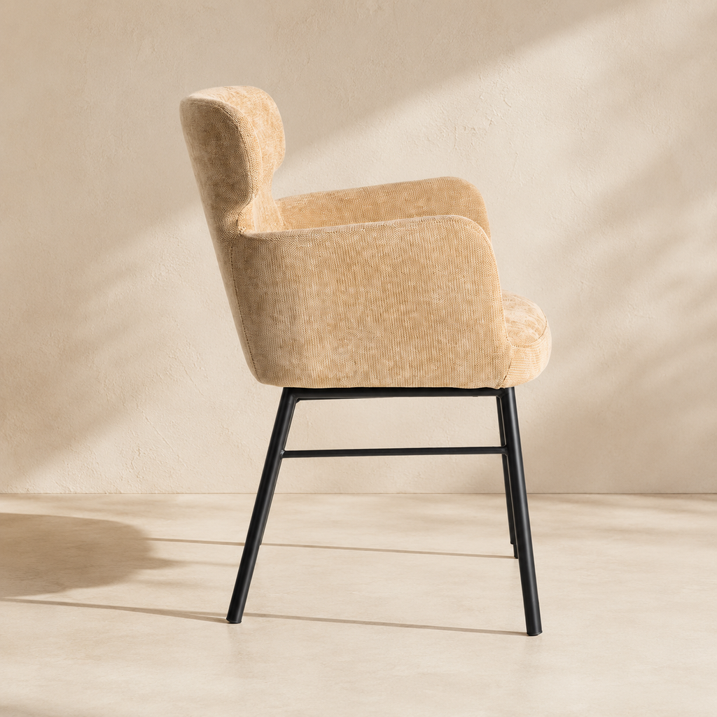 Silla de comedor tapizada, pata metálica