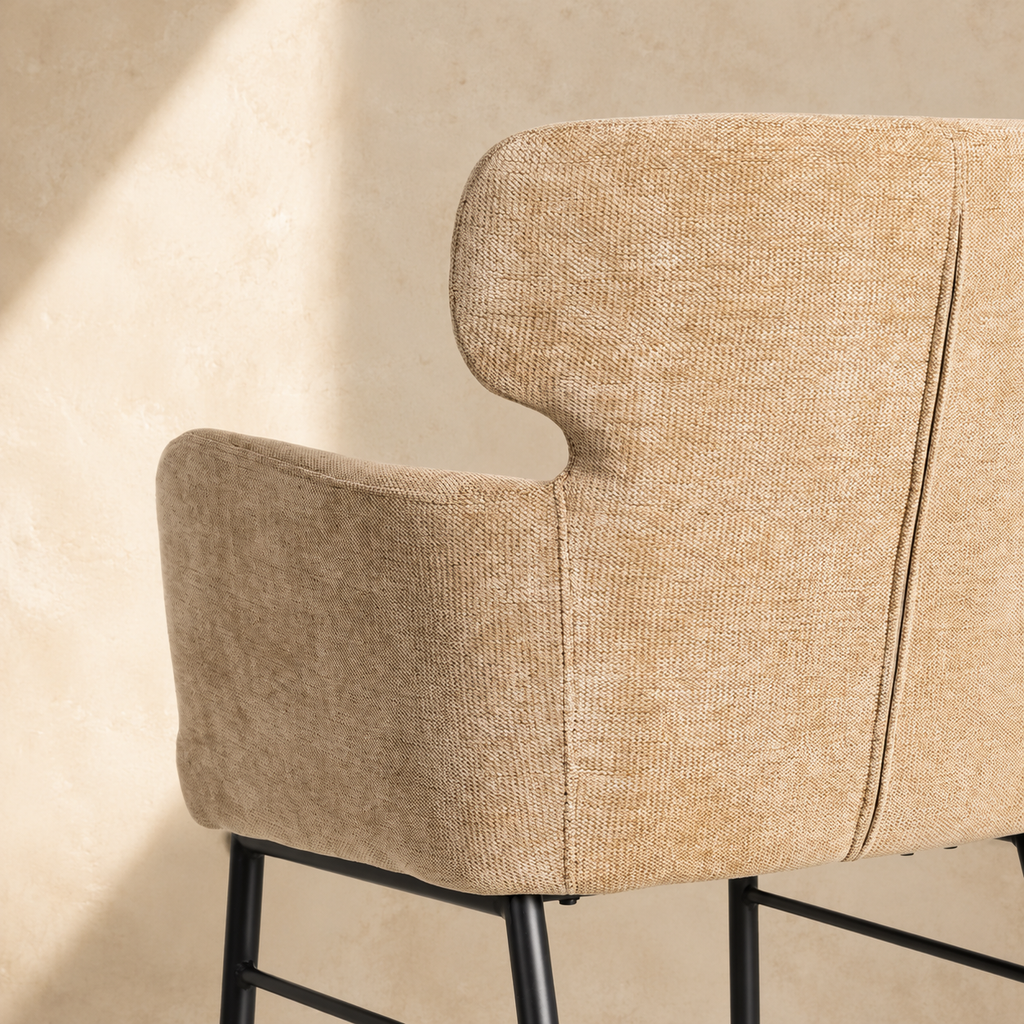 Silla de comedor tapizada, pata metálica