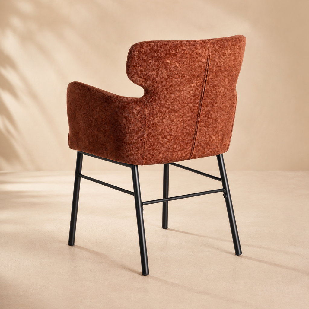 Silla de comedor tapizada, pata metálica