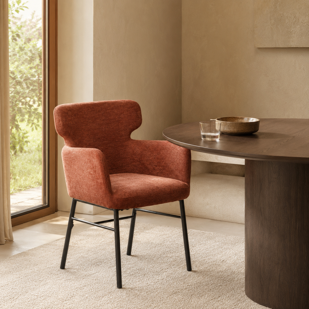 Silla de comedor tapizada, pata metálica