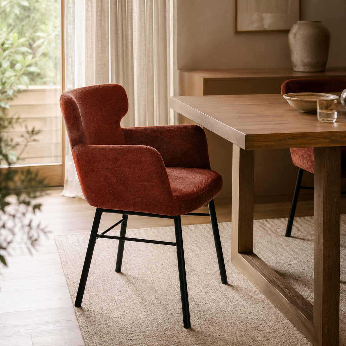Silla de comedor tapizada, pata metálica