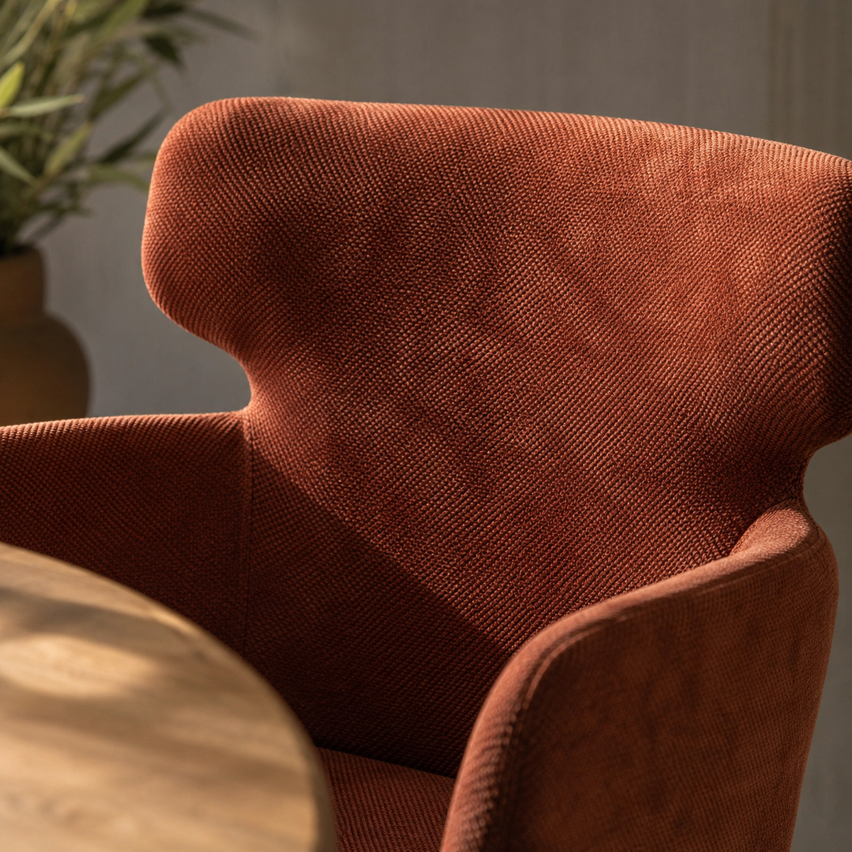 Silla de comedor tapizada, pata metálica