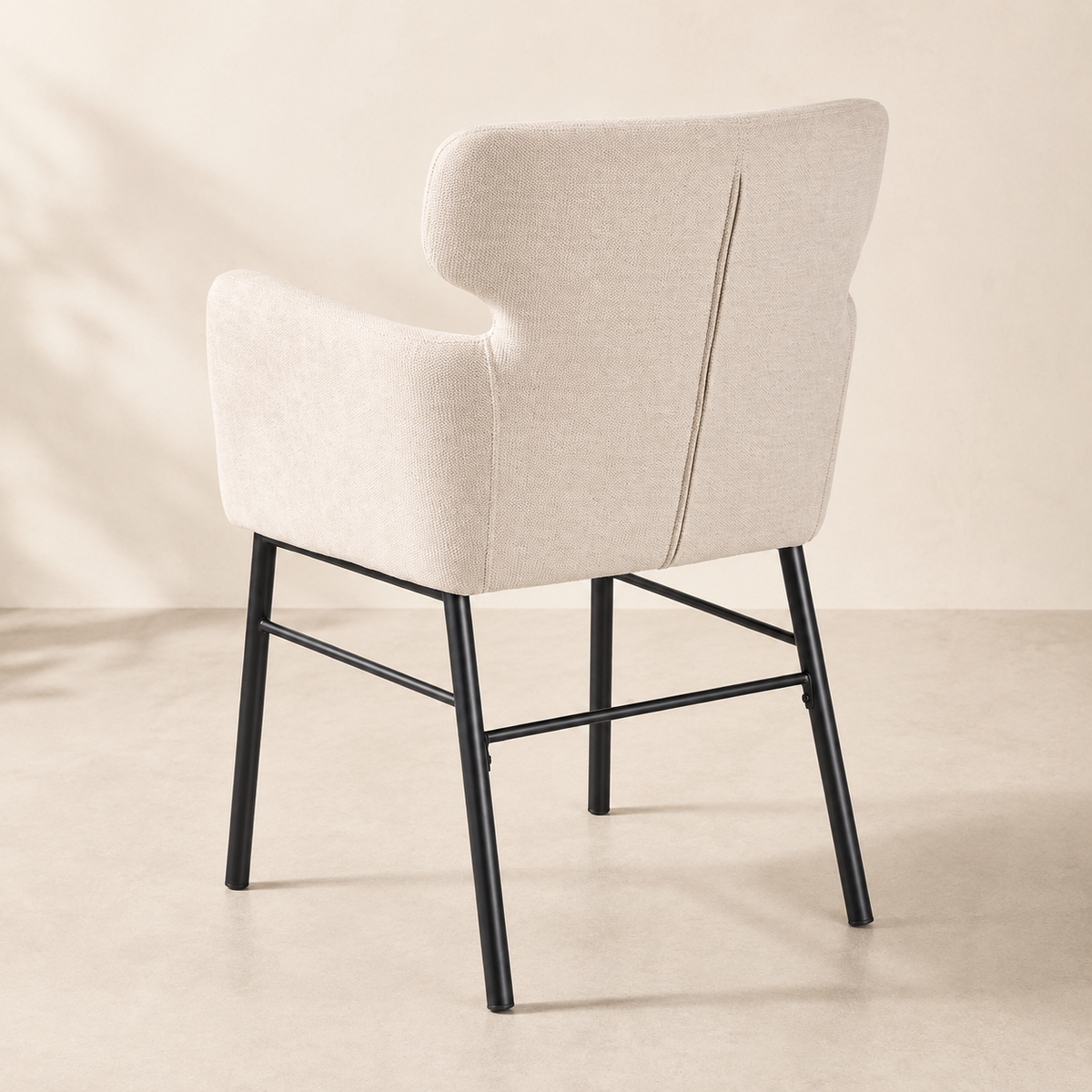 Silla de comedor tapizada, pata metálica