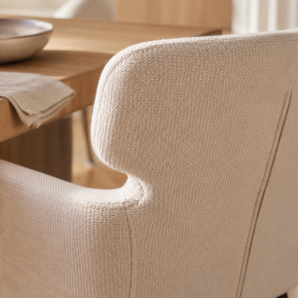 Silla de comedor tapizada, pata metálica