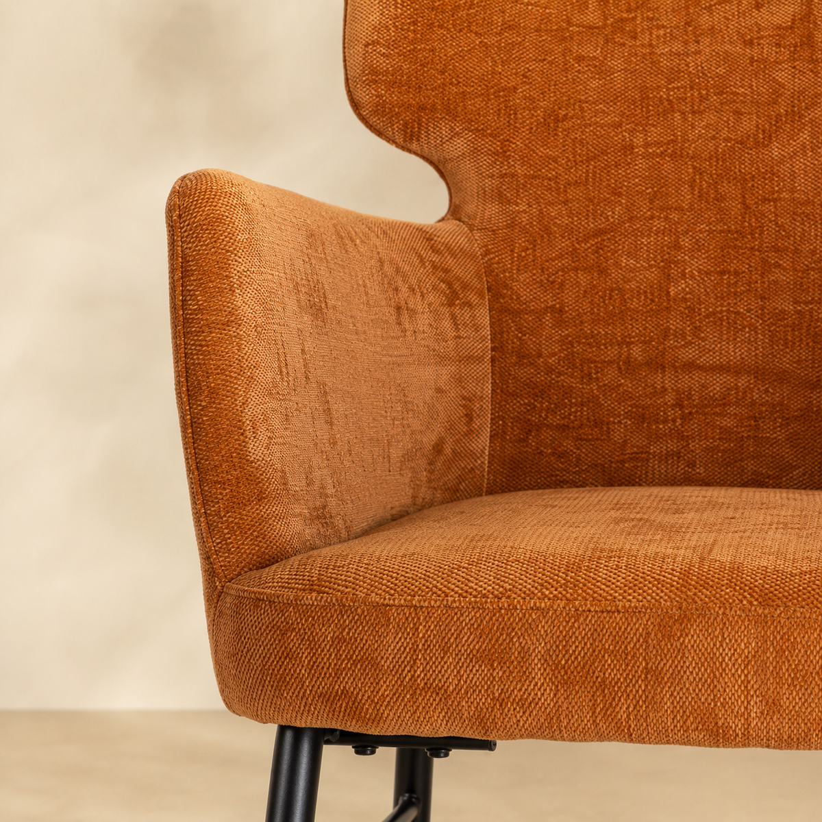 Silla de comedor tapizada, pata metálica