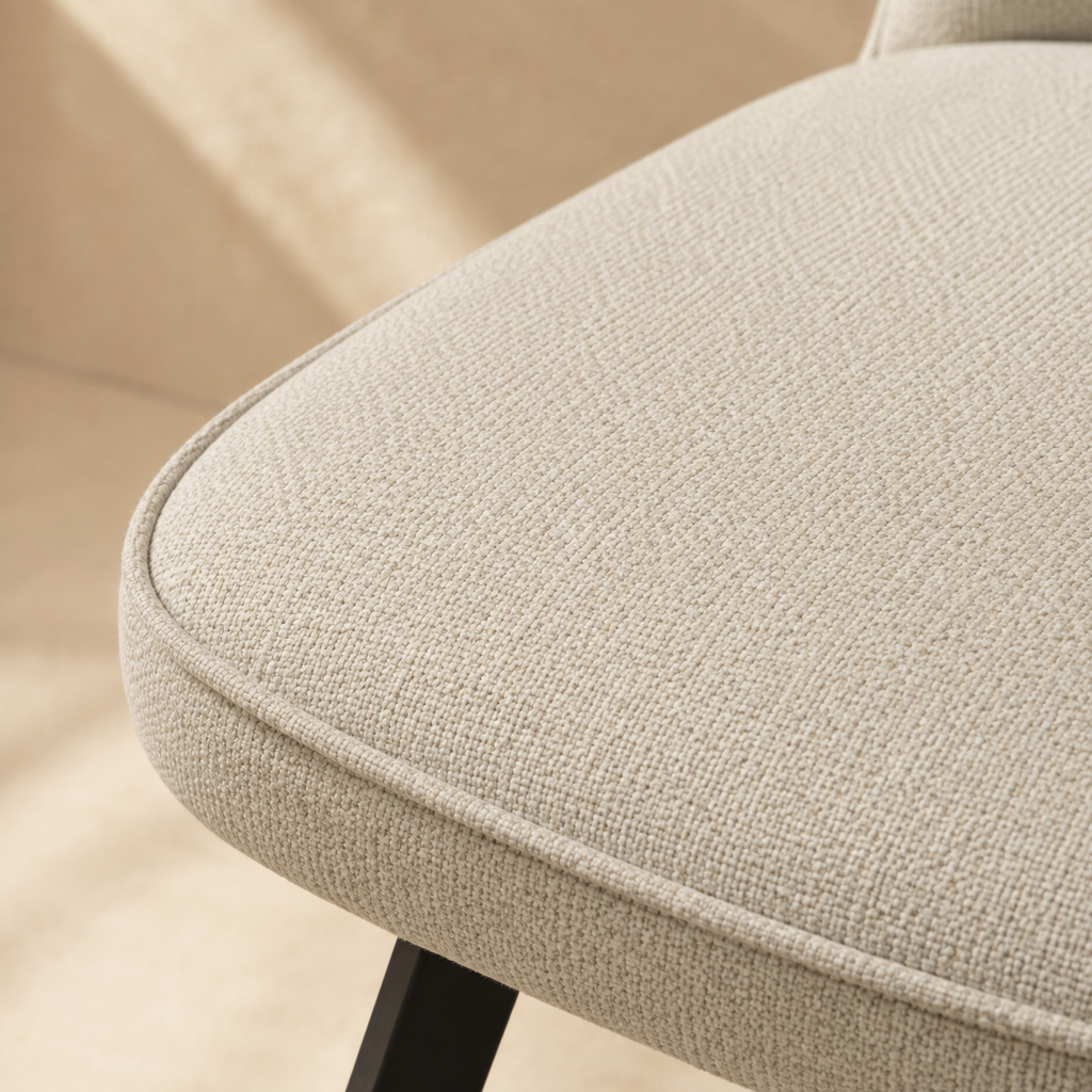 Silla de comedor tapizada, pata metálica
