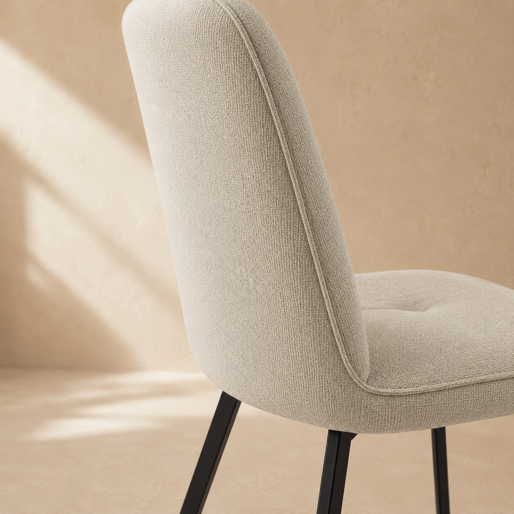 Silla de comedor tapizada, pata metálica