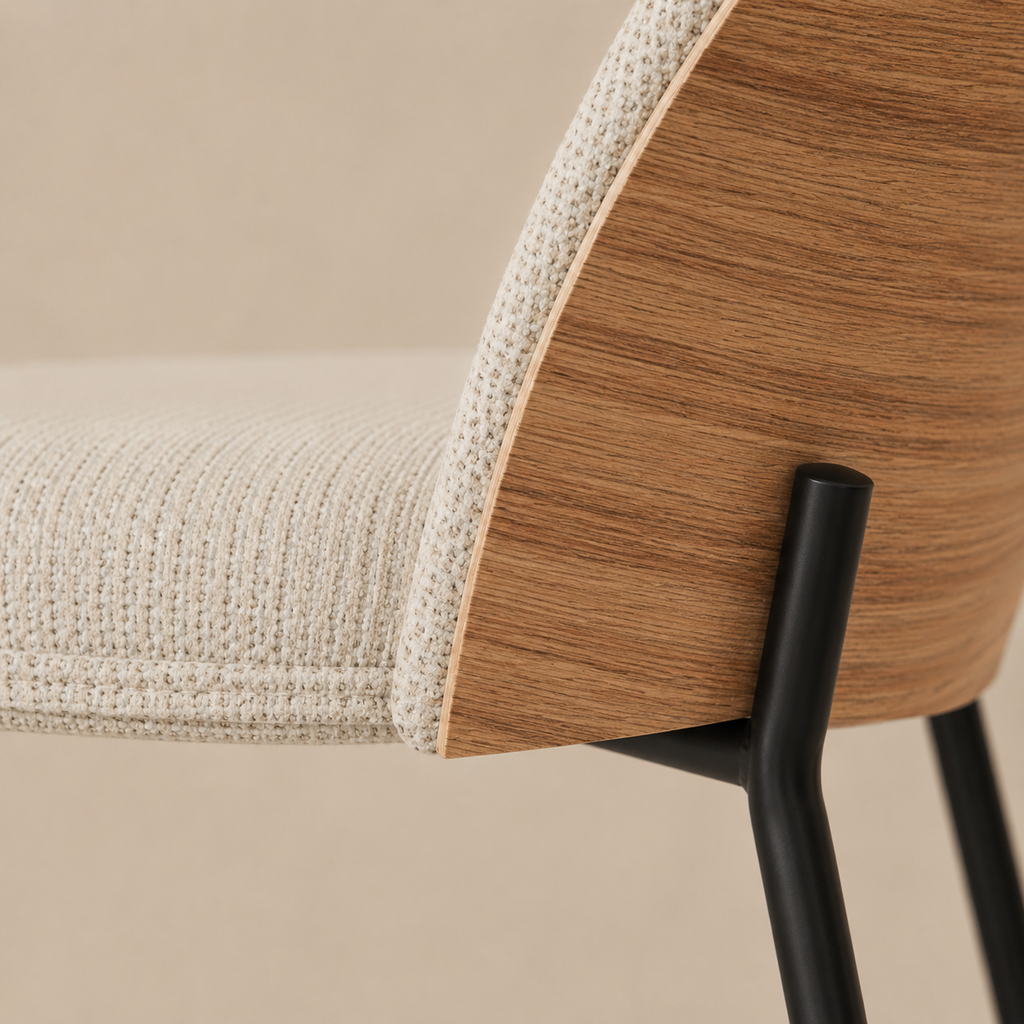 Silla de comedor tapizada, pata metálica