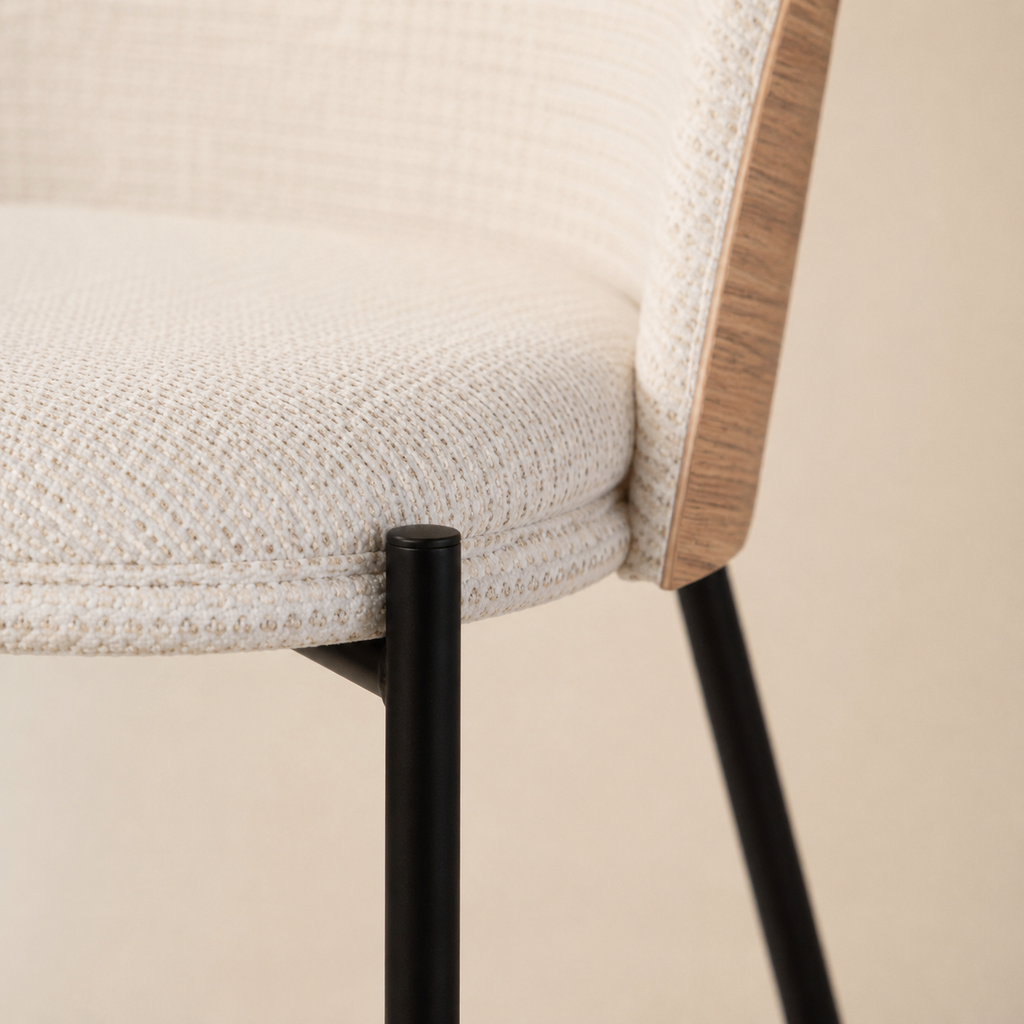 Silla de comedor tapizada, pata metálica