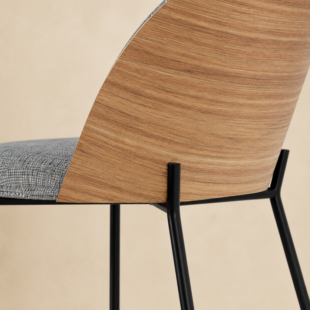 Silla de comedor tapizada, pata metálica