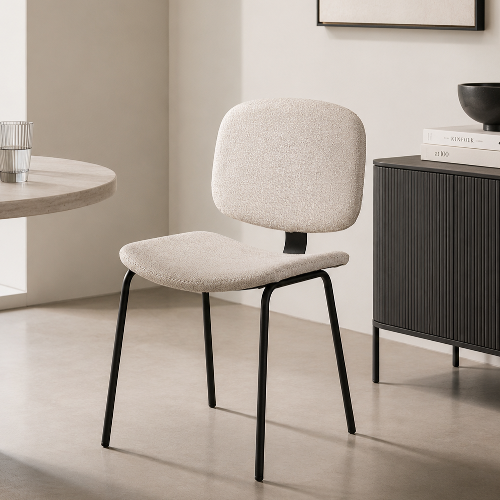Silla de comedor tapizada, pata metálica