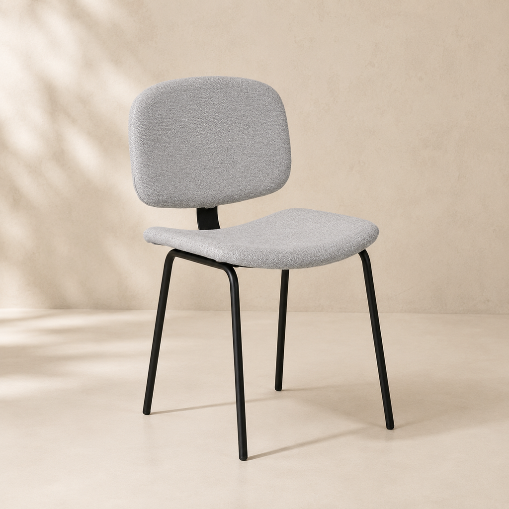 Silla de comedor tapizada, pata metálica