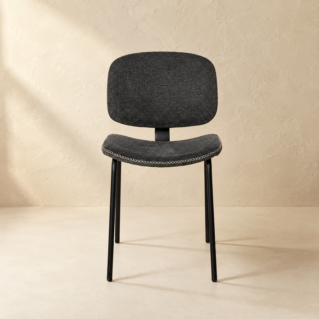 Silla de comedor tapizada, pata metálica