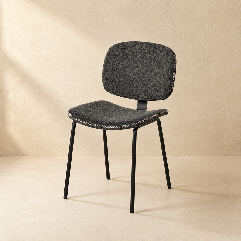 Silla de comedor tapizada, pata metálica