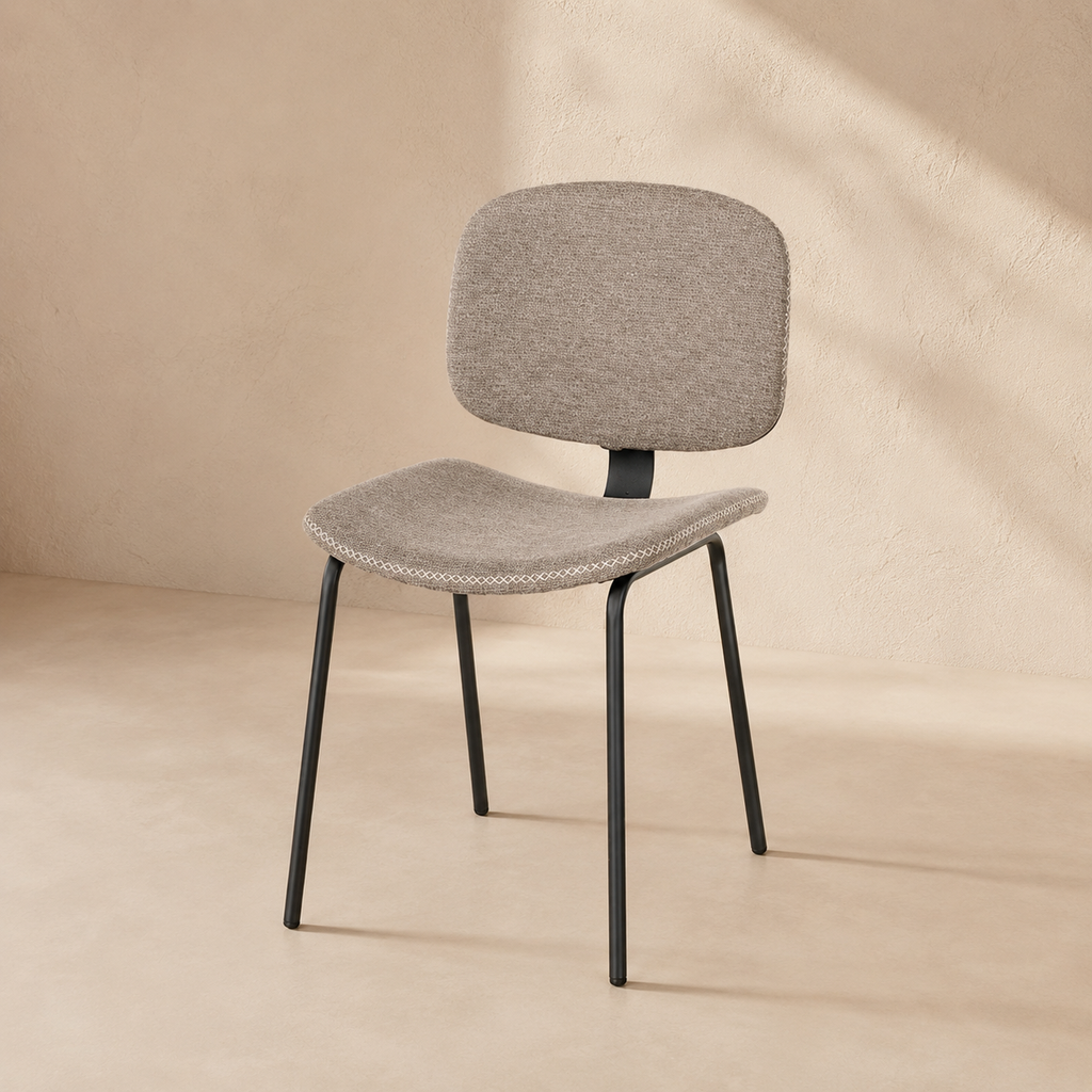 Silla de comedor tapizada, pata metálica