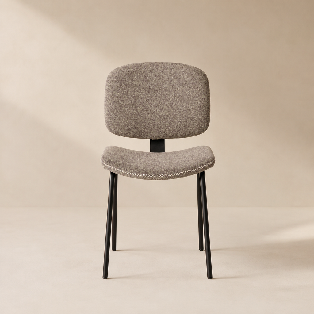 Silla de comedor tapizada, pata metálica
