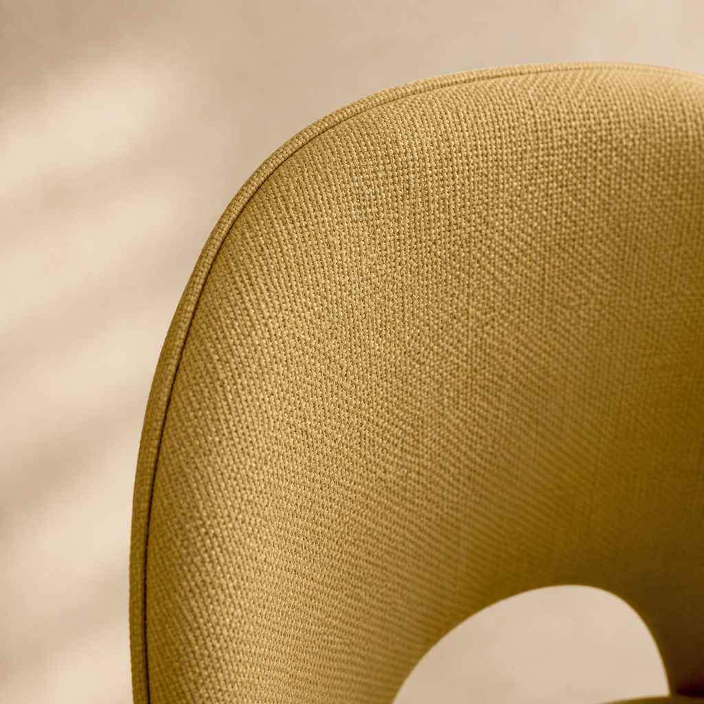 Silla de comedor tapizada, pata metálica