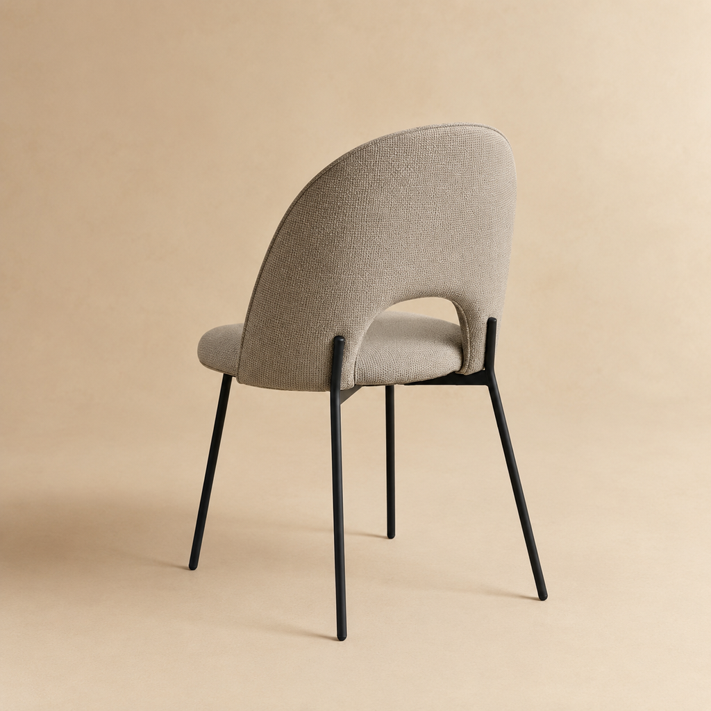 Silla de comedor tapizada, pata metálica