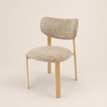 Silla de comedor tapizada, patas de roble