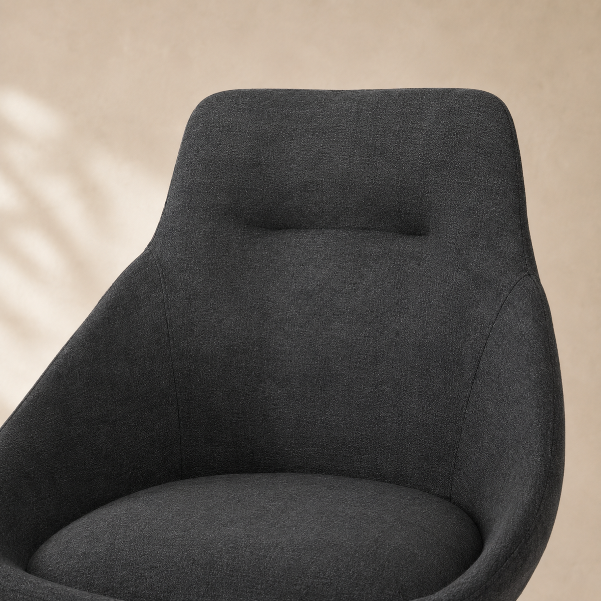 Silla de comedor tapizada, pata metálica