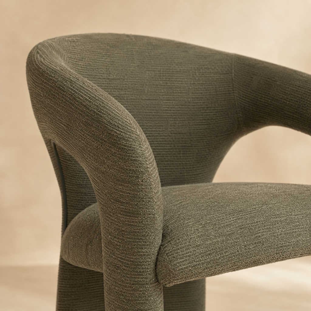 Silla de comedor tapizada, pata metálica