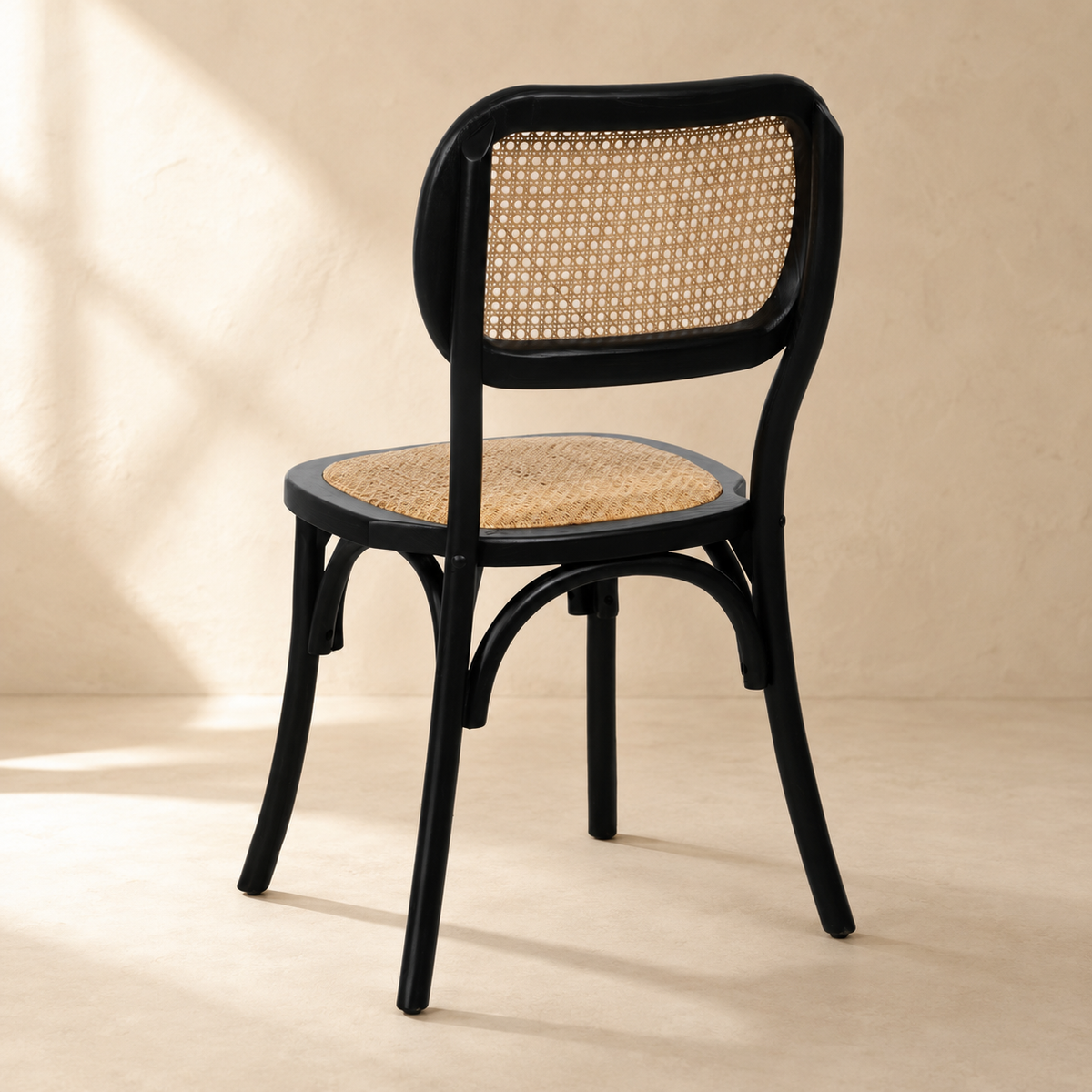 Silla de comedor de madera